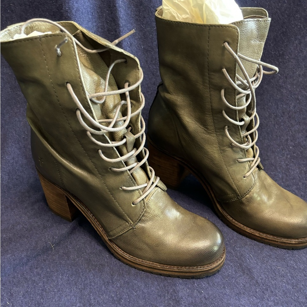 Frye Karen Combat Boots Gray Size 8.5